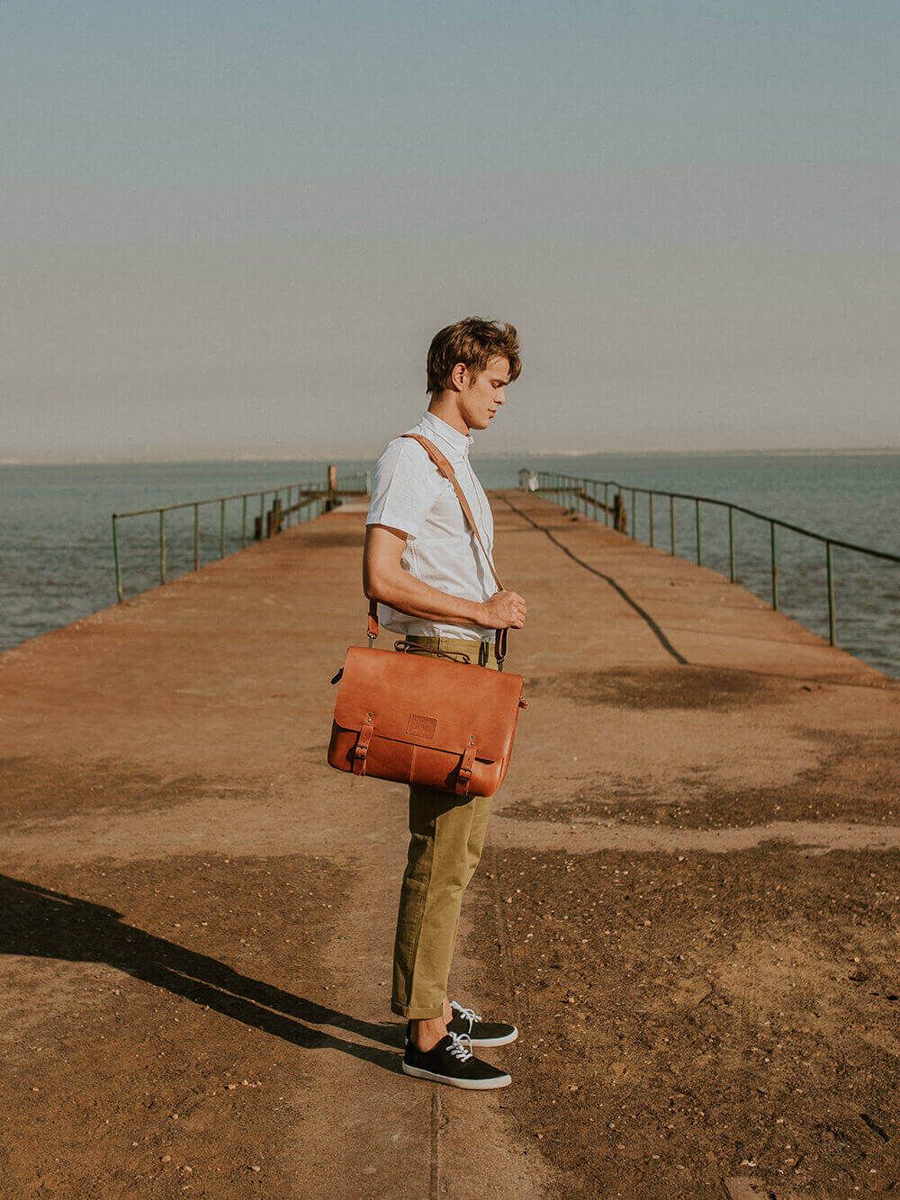 Aire Brown Messenger Bag | Ideal & Co