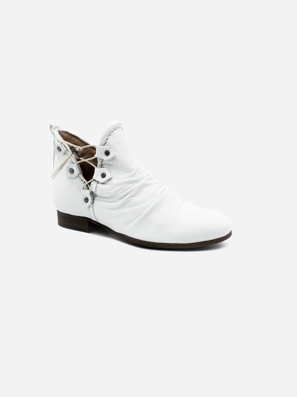 Audra White Ankle Boots | Dkode