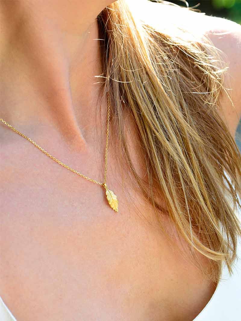 Leaf Golden Necklace | Sopro