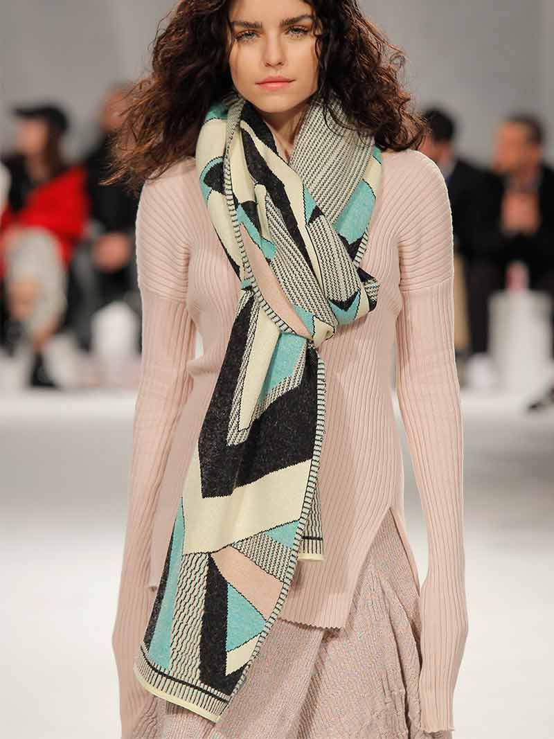 Jacquard Knit Oversized Scarf | Susana Bettencourt