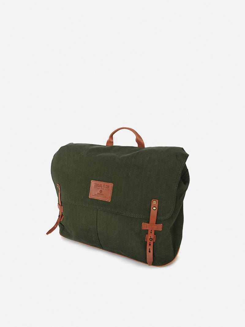 Alcaide Green Messenger Bag | Ideal & Co