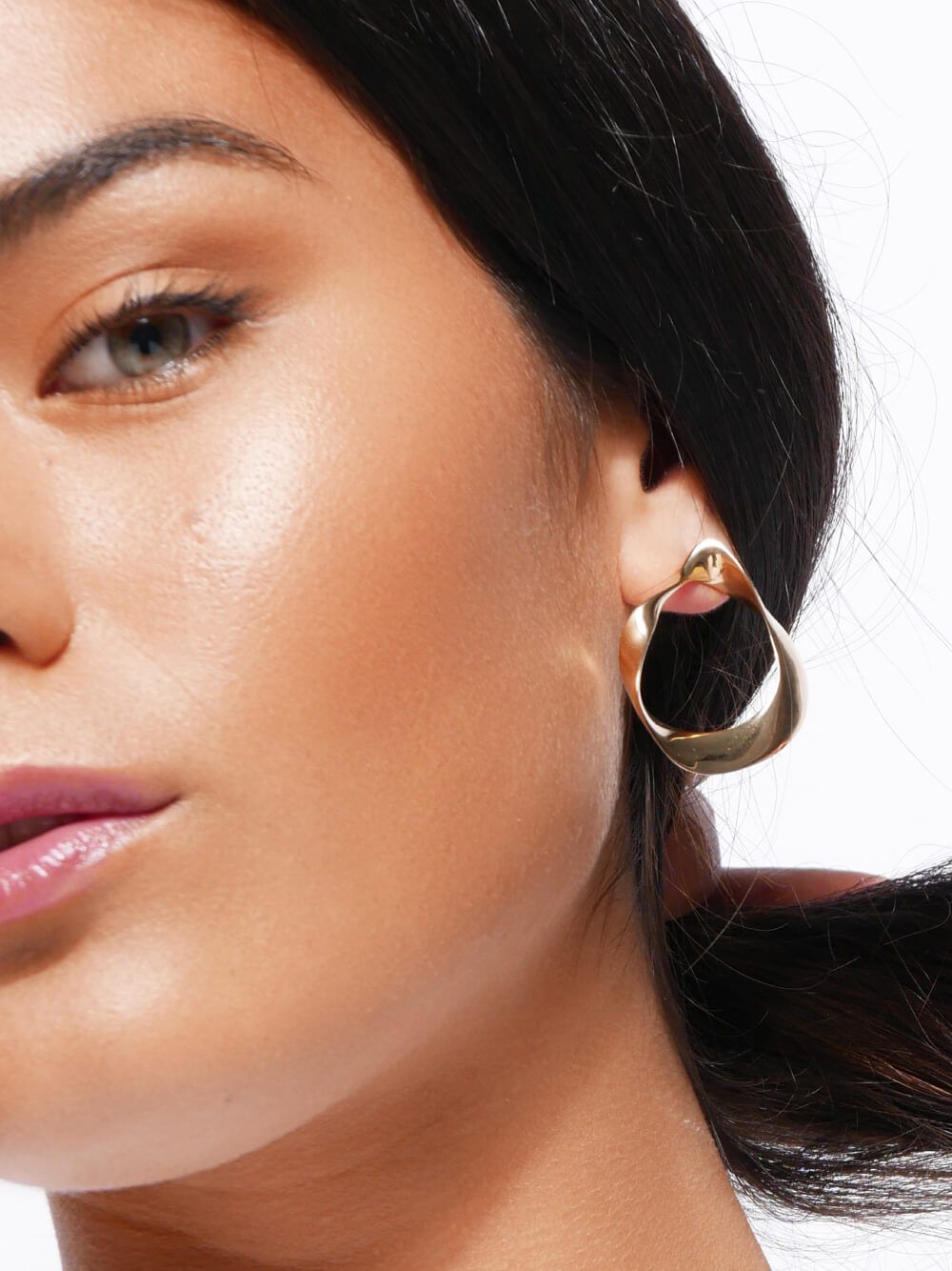 Gold Fluid Earrings | Kimsu