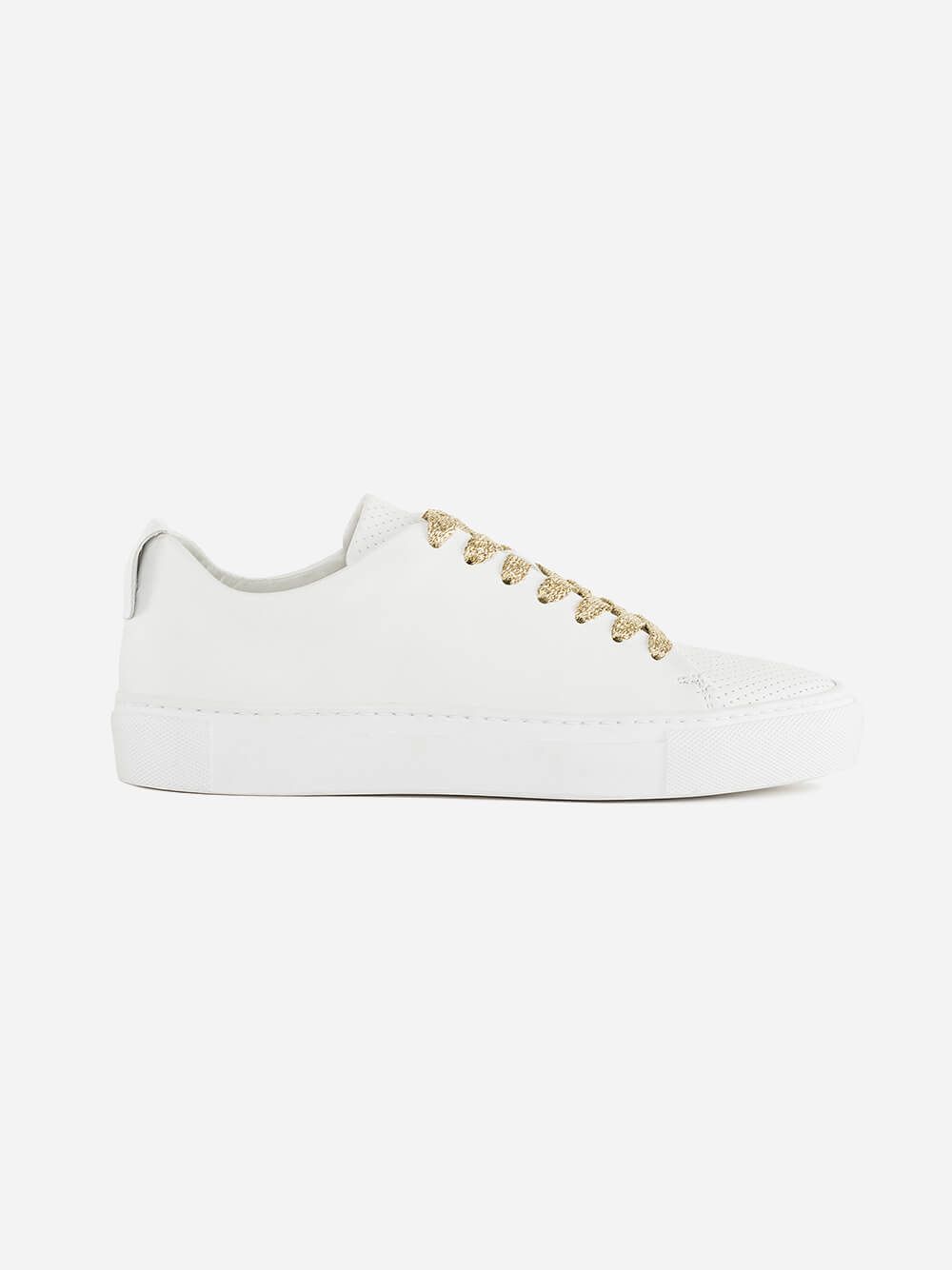 White Sneakers | Lemoke