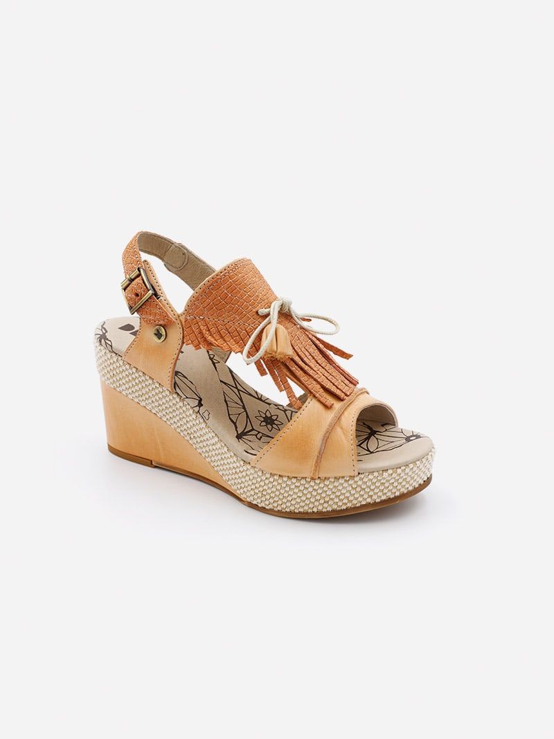 Lottus Beige Sandals | Dkode