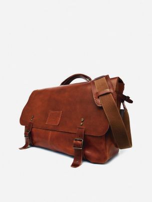 Aire Brown Messenger Bag | Ideal & Co